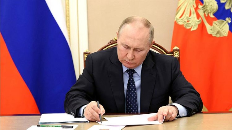 Putin, ülkesine balistik füze saldırısı durumunda "nükleer yanıt" doktrinini onayladı