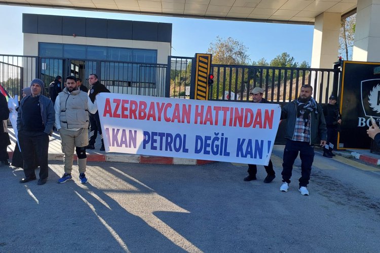 İşgalci rejime Türkiye üzerinden petrol sevkiyatı Adana'da protesto edildi