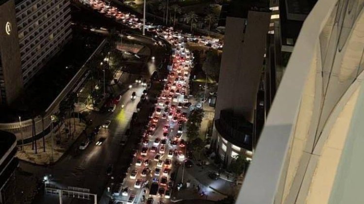 Ateşkes öncesi İsrail hava saldırısı tehdidi nedeniyle Beyrutlular yollara düştü