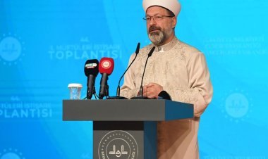 Ali Erbaş: Müslümanlar tartışmaları terk edip vahdet bilinciyle hareket etmeli