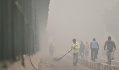 Yeni Delhi'de hava kirliliği nedeniyle vatandaşlara "evden çıkmayın" çağrısı yapıldı