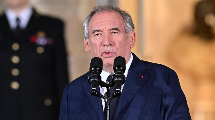 Fransa'da Başbakan Bayrou yeni hükümeti kurdu