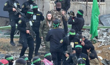 HAMAS üç İsrailli esiri Kızılhaç'a teslim etti