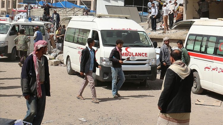 Yemen'de akaryakıt istasyonunda patlama: 8 Ölü