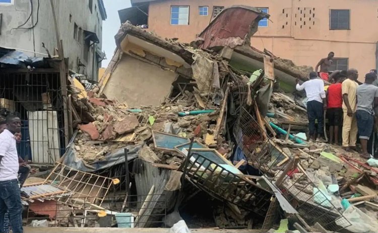 Nijerya'da iki katlı bina çöktü: 3 ölü, 6 yaralı