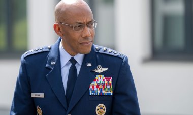 Trump, ABD Genelkurmay Başkanı Brown’ı görevden aldı