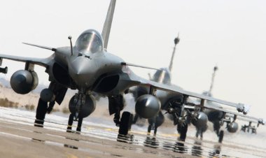 Fransa'dan nükleer silah hamlesi: Komşuya savaş uçağı gönderecekler