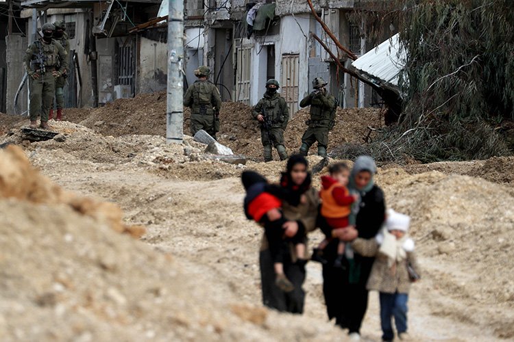 'Batı Şeria baskınları 2. intifadadan bu yana en uzun baskındır'