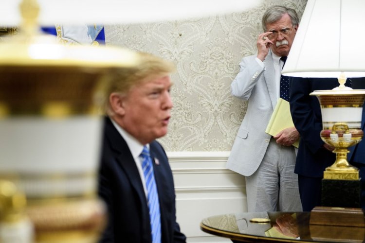 Bolton: Trump, oyun parkındaki zorba gibi