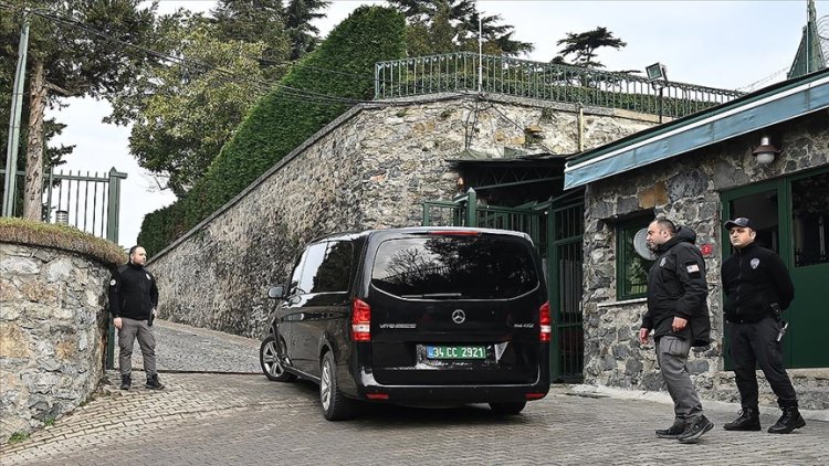 Rus heyeti görüşmeler için ABD'nin İstanbul Başkonsolosluğu'na geldi