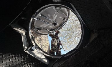 Şam'da Mahir Esed'in yazlığının altında kapıları açılamayan odalar bulundu