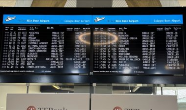 Almanya'nın Hamburg Havalimanı'nda grev nedeniyle tüm uçuşlar iptal edildi