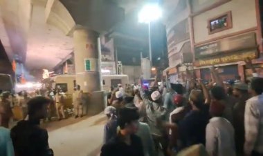 Hinduların protestosunda Kur'an-ı Kerim yakılması gerginliğe yol açtı