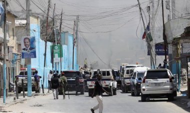 Somali Cumhurbaşkanı Mahmud'un konvoyuna bombalı saldırı