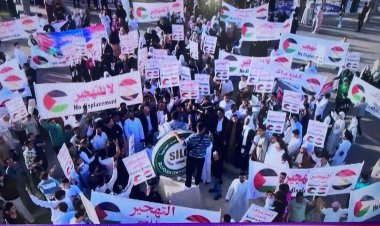 Mısır'da binlerce kişi Filistin'e destek için sokaklara döküldü