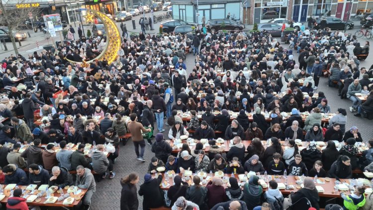 Hollanda’da Ramazan: Müslümanlardan iftar ve insani yardım programları