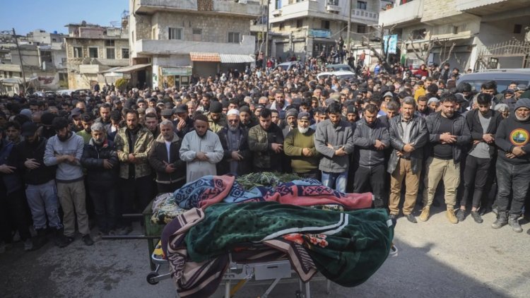 Suriye’de çatışmalar ve misilleme saldırıları: Ölü sayısı 600’ü aştı