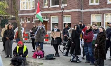 Hollanda'da Filistin destekçileri, Almanya ve ABD'deki sınır dışı uygulamalarını protesto etti