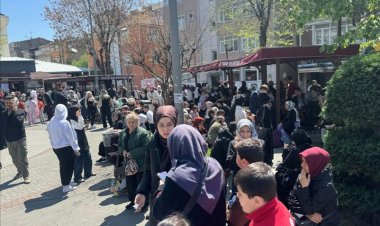 İstanbul Valiliği: Depremde yüksekten atlama sonucu 151 kişi yaralandı