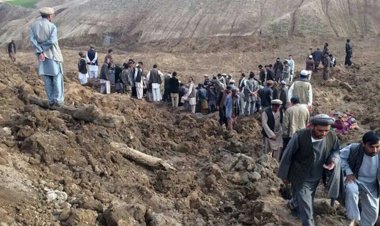 Afganistan da heyelan: 20 ev yıkıldı