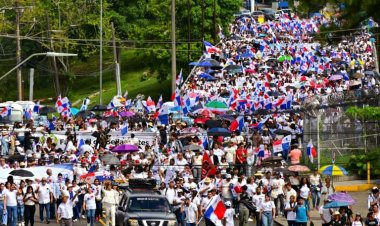 Panama'da binlerce kişi ABD ile yapılan askeri anlaşmayı protesto etti