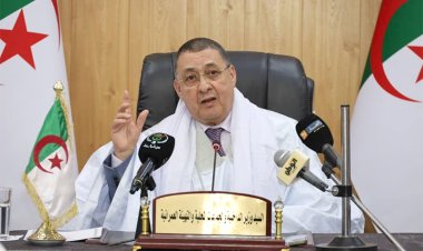 Cezayir İçişleri Bakanı: Fransa sömürge suçlarını kaçınılmaz kabul edecek