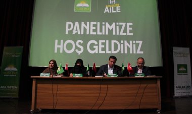 HÜDA PAR tarafından düzenlenen 'Son Kale: Aile' paneli yoğun ilgi gördü