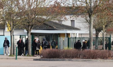 Fransız öğretmen, Filistinliler için saygı duruşu yaptığı için görevden uzaklaştırıldı