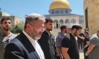 Siyonist İsrailli aşırı sağcı bakanlar Mescid-i Aksa'ya baskın düzenledi