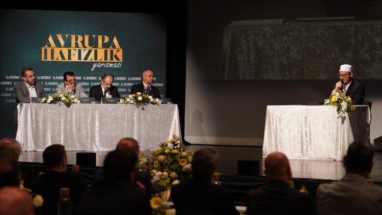 Almanya'da "3. Avrupa Hafızlık Yarışması" düzenlendi