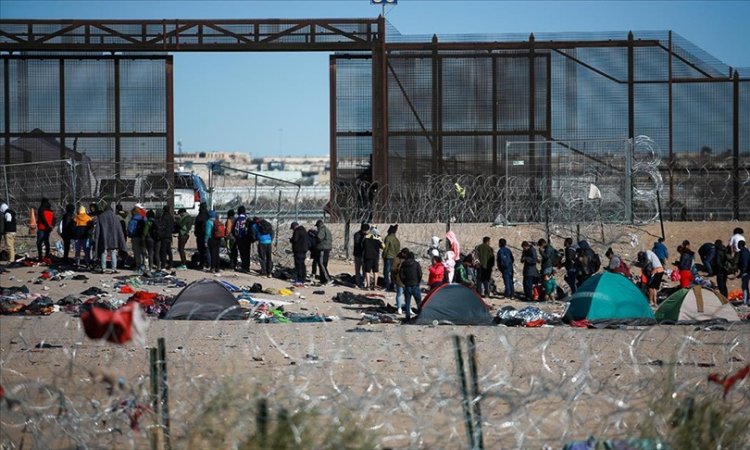 Mahkeme, Trump'ın 500 binden fazla göçmenin yasal statüsünü iptal etmesine izin verdi