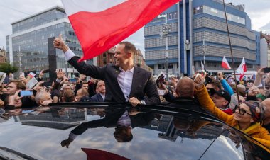 Polonya'da cumhurbaşkanı seçimini yüzde 50,9 ile Nawrocki kazandı