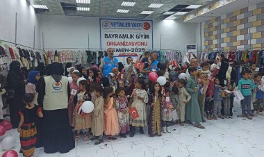 Yetimler Vakfı Yemen'de yüzlerce yetimi giydirdi, mağdur ailelere yardım ulaştırdı