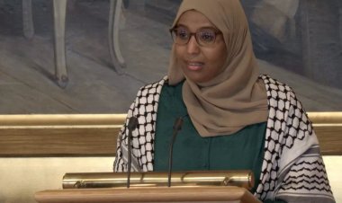 Norveç Parlamentosu'nda milletvekili Marian Hussein'den kefiyeli protesto