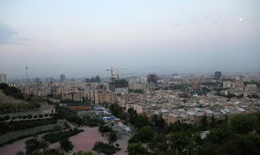 İran’ın başkenti Tahran’da yeniden patlama sesleri duyuldu