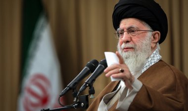 İran lideri  Hamaney: Uzlaşma yok, habis siyonist rejime ağır darbeler indirilecek!