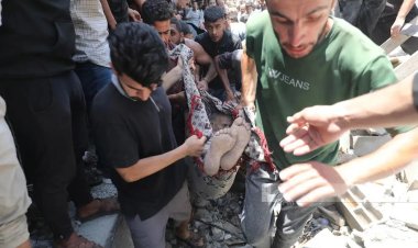 Katil İsrail Gazze'de yardım noktaları ve yerleşim alanlarına saldırdı: 23 şehit