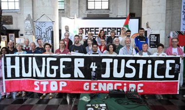 Brüksel'de bir kilisede Filistin için açlık grevi başlatıldı