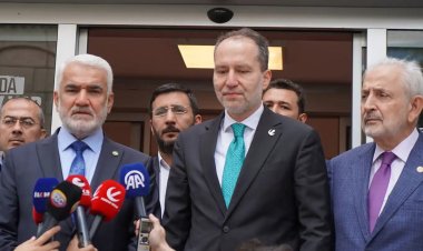 HÜDA PAR Genel Başkanı Yapıcıoğlu'ndan Yeniden Refah Partisi'ne ziyaret