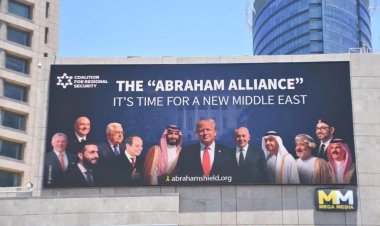 Yeni ihanet planı 'İbrahim İttifakı' afişleri Tel Aviv sokaklarına asıldı