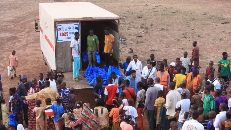 Mali'de binlerce aileye Kurban eti ulaştırıldı