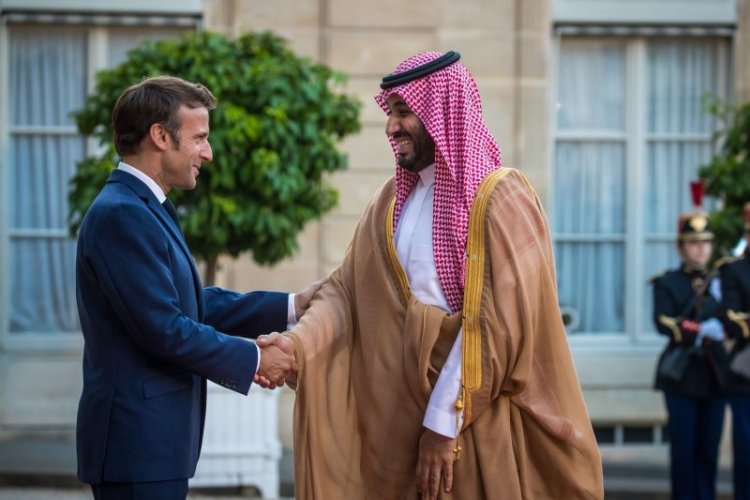 Macron, Suudi Arabistan Veliaht Prensi ve Umman Sultanı ile Orta Doğu'daki durumu görüştü