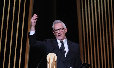 Eski futbolcu Lineker, Gazze belgeselinin yayını iptal eden BBC'nin utanması gerektiğini söyledi