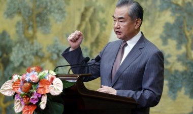 Çin Dışişleri Bakanı: Bazı ülkeler gümrük vergilerini silah olarak kullanıyor