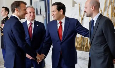 Batı ittifak halinde İran'a yaptırım tehdidiyle nükleer anlaşmayı dayatıyor