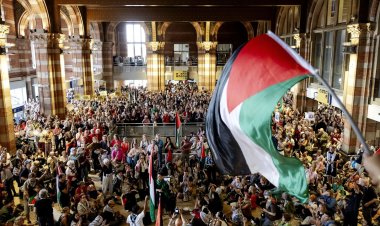 Hollanda'daki tren istasyonlarında Gazze protestoları: Açlığa ve kuşatmaya karşı binler ses yükseltti