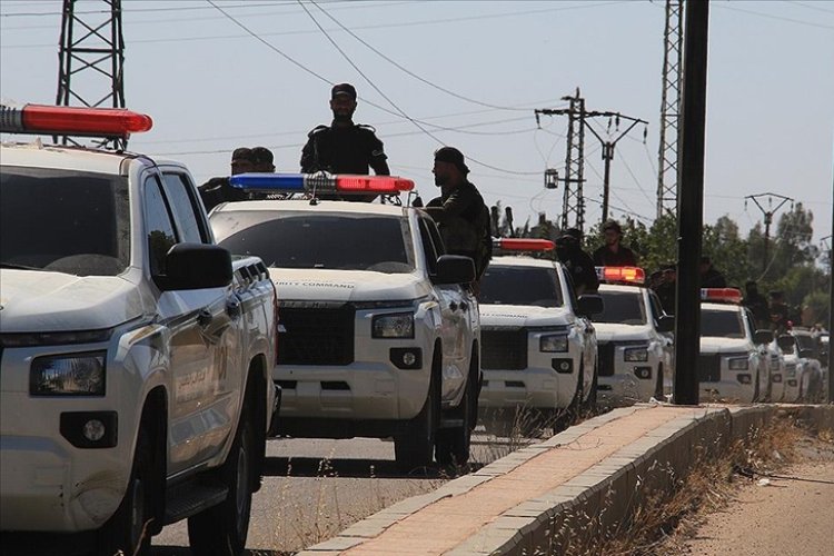 Suriye güvenlik güçleri Süveyda şehir merkezine girmeye başladı