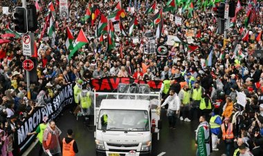 Avustralya'nın Sidney kentinde 90 bin kişilik Gazze protestosu