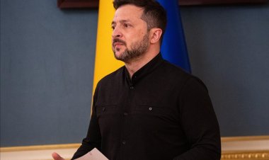 Zelenskiy, F-16, Gripen ve Rafale gibi 250 savaş uçağı almayı planladıklarını belirtti