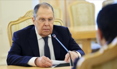 Lavrov: İstanbul'da 2022'de mutabakata varılan güvenlik garantilerini destekliyoruz